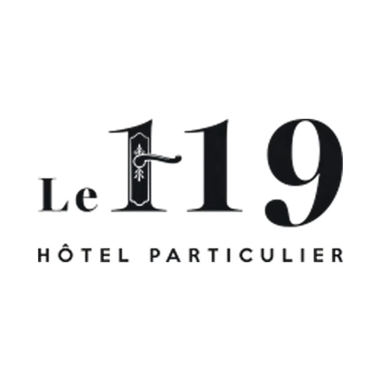 Le nombre 119 noté, à la place du un, il y a une poignée de porte.